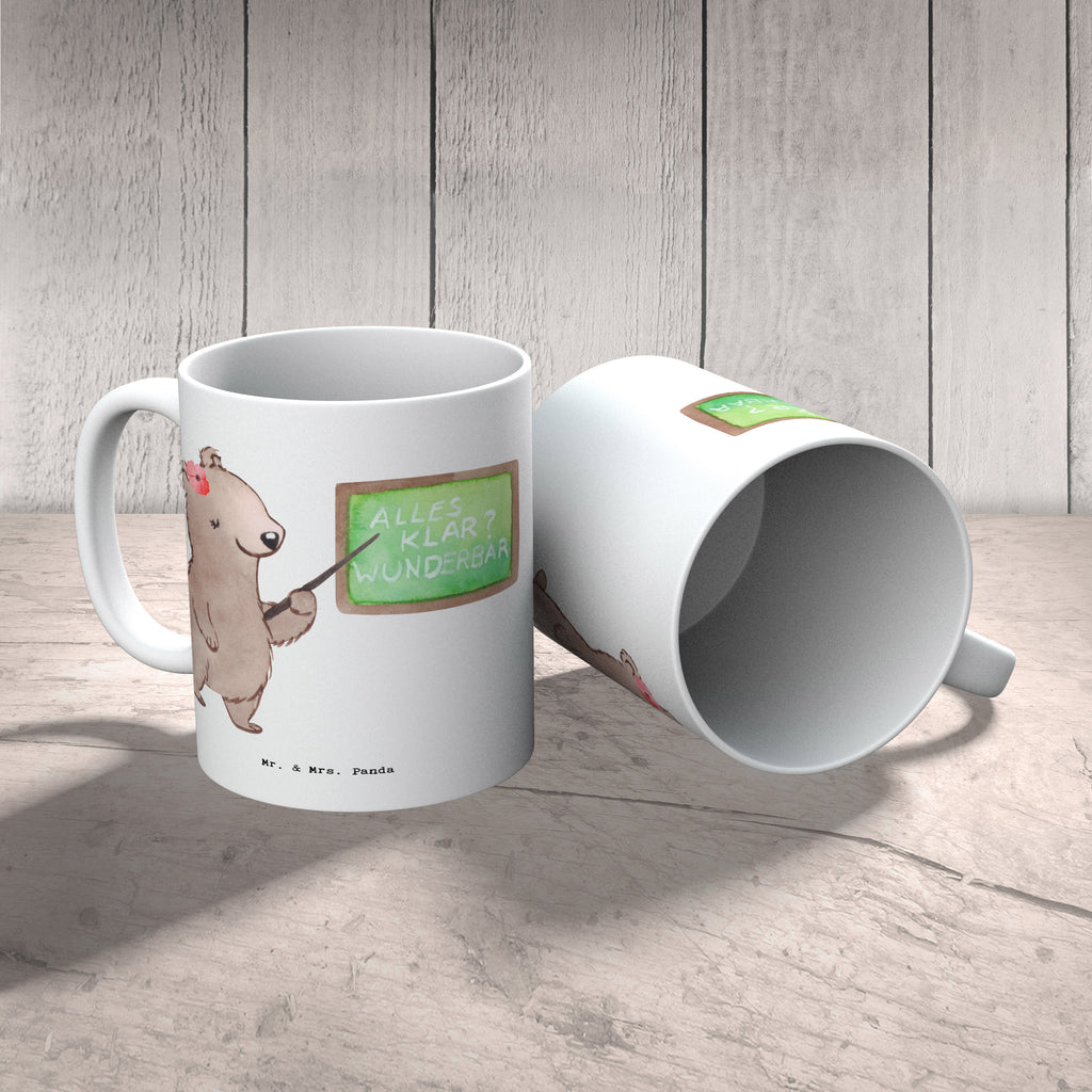 Tasse Sachkundelehrerin mit Herz Tasse, Kaffeetasse, Teetasse, Becher, Kaffeebecher, Teebecher, Keramiktasse, Porzellantasse, Büro Tasse, Geschenk Tasse, Tasse Sprüche, Tasse Motive, Kaffeetassen, Tasse bedrucken, Designer Tasse, Cappuccino Tassen, Schöne Teetassen, Beruf, Ausbildung, Jubiläum, Abschied, Rente, Kollege, Kollegin, Geschenk, Schenken, Arbeitskollege, Mitarbeiter, Firma, Danke, Dankeschön, Sachkundelehrerin, Sachkundeunterricht, Schule, Grundschule