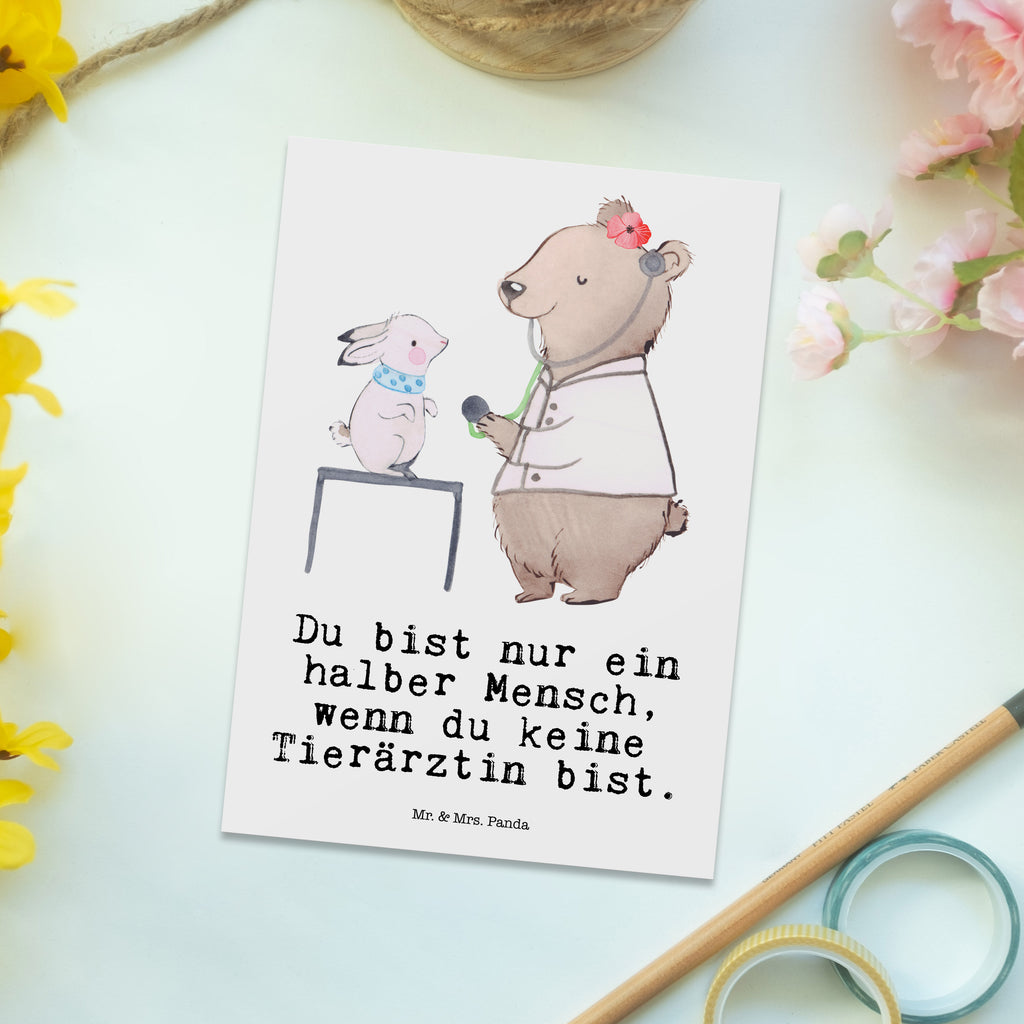 Postkarte Tierärztin mit Herz Postkarte, Karte, Geschenkkarte, Grußkarte, Einladung, Ansichtskarte, Geburtstagskarte, Einladungskarte, Dankeskarte, Ansichtskarten, Einladung Geburtstag, Einladungskarten Geburtstag, Beruf, Ausbildung, Jubiläum, Abschied, Rente, Kollege, Kollegin, Geschenk, Schenken, Arbeitskollege, Mitarbeiter, Firma, Danke, Dankeschön