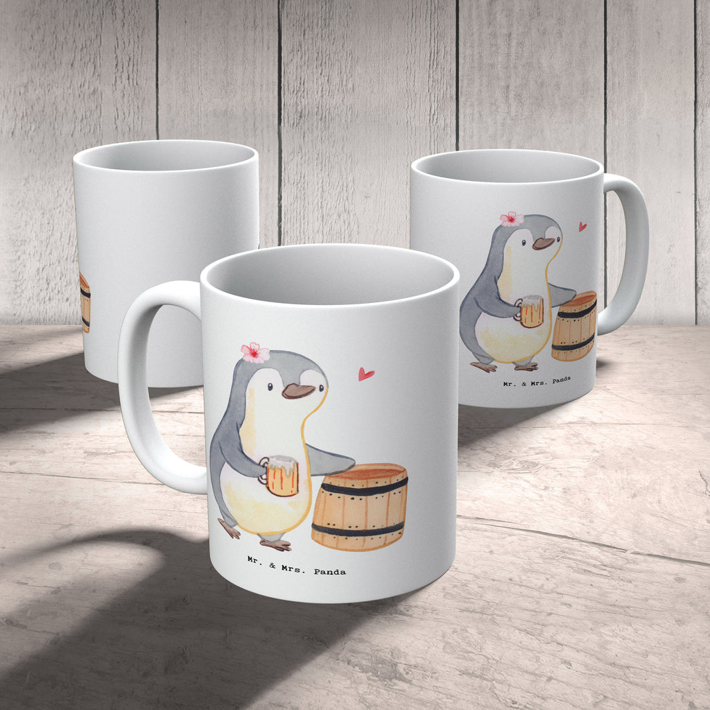 Tasse Bierbrauerin mit Herz Tasse, Kaffeetasse, Teetasse, Becher, Kaffeebecher, Teebecher, Keramiktasse, Porzellantasse, Büro Tasse, Geschenk Tasse, Tasse Sprüche, Tasse Motive, Kaffeetassen, Tasse bedrucken, Designer Tasse, Cappuccino Tassen, Schöne Teetassen, Beruf, Ausbildung, Jubiläum, Abschied, Rente, Kollege, Kollegin, Geschenk, Schenken, Arbeitskollege, Mitarbeiter, Firma, Danke, Dankeschön, Bierbrauerin, Biertrinkerin, Bierkennerin, Biergeschenk, Hobbybrauen, Heimbrauen, Selbstbrauen, Bierliebe, Bierfass