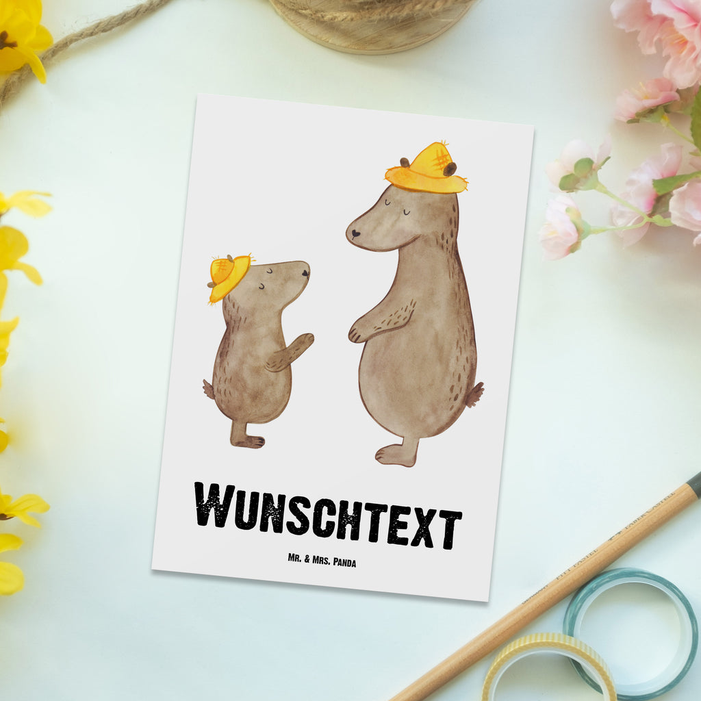 Personalisierte Postkarte Bär Bester Vati der Welt Postkarte mit Namen, Postkarte bedrucken, Postkarte mit Wunschtext, Postkarte personalisierbar, Geschenkkarte mit Namen, Grußkarte mit Namen, Karte mit Namen, Einladung mit Namen, Ansichtskarte mit Namen, Geschenkkarte mit Wunschtext, Grußkarte mit Wunschtext, Karte mit Wunschtext, Einladung mit Wunschtext, Ansichtskarte mit Wunschtext, für, Dankeschön, Geschenk, Schenken, Geburtstag, Geburtstagsgeschenk, Geschenkidee, Danke, Bedanken, Mitbringsel, Freude machen, Geschenktipp, Vater, Papa, Dad, Daddy, Paps, Papi, Vati, Eltern, Geschenk Vater, Mann, Familie, Bester, Kleinigkeit