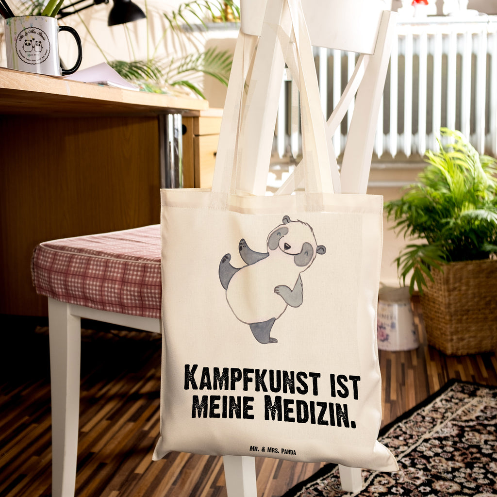 Tragetasche Panda Kampfkunst Medizin Beuteltasche, Beutel, Einkaufstasche, Jutebeutel, Stoffbeutel, Tasche, Shopper, Umhängetasche, Strandtasche, Schultertasche, Stofftasche, Tragetasche, Badetasche, Jutetasche, Einkaufstüte, Laptoptasche, Geschenk, Sport, Sportart, Hobby, Schenken, Danke, Dankeschön, Auszeichnung, Gewinn, Sportler, Kampfkunst, Kampfsportarten, Selbstverteidigung