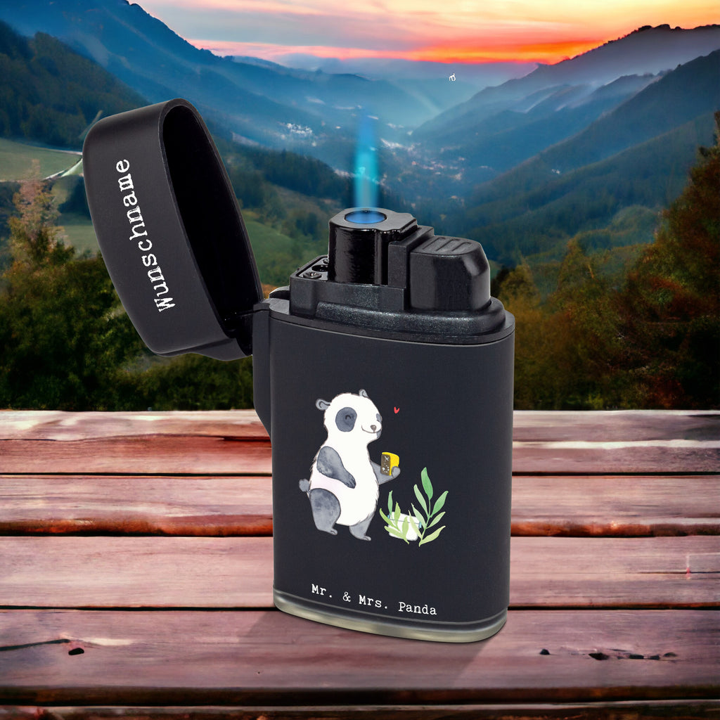 Personalisiertes Feuerzeug Panda Geocaching Personalisiertes Feuerzeug, Personalisiertes Gas-Feuerzeug, Personalisiertes Sturmfeuerzeug, Feuerzeug bedrucken, Feuerzeug personalisiert, Feuerzeug personalisieren, Feuerzeug selbst gestalten, Feuerzeug Geschenkidee, Feuerzeug als Geschenk, Geschenk Feuerzeug, Feuerzeug Geschenk, Feuerzeug mit Name, Feuerzeug mit Namen, Besonderes Feuerzeug, Geschenk, Sport, Sportart, Hobby, Schenken, Danke, Dankeschön, Auszeichnung, Gewinn, Sportler, Geocaching, Schatzsuchen, GPS Schnitzeljagd, Opencaching