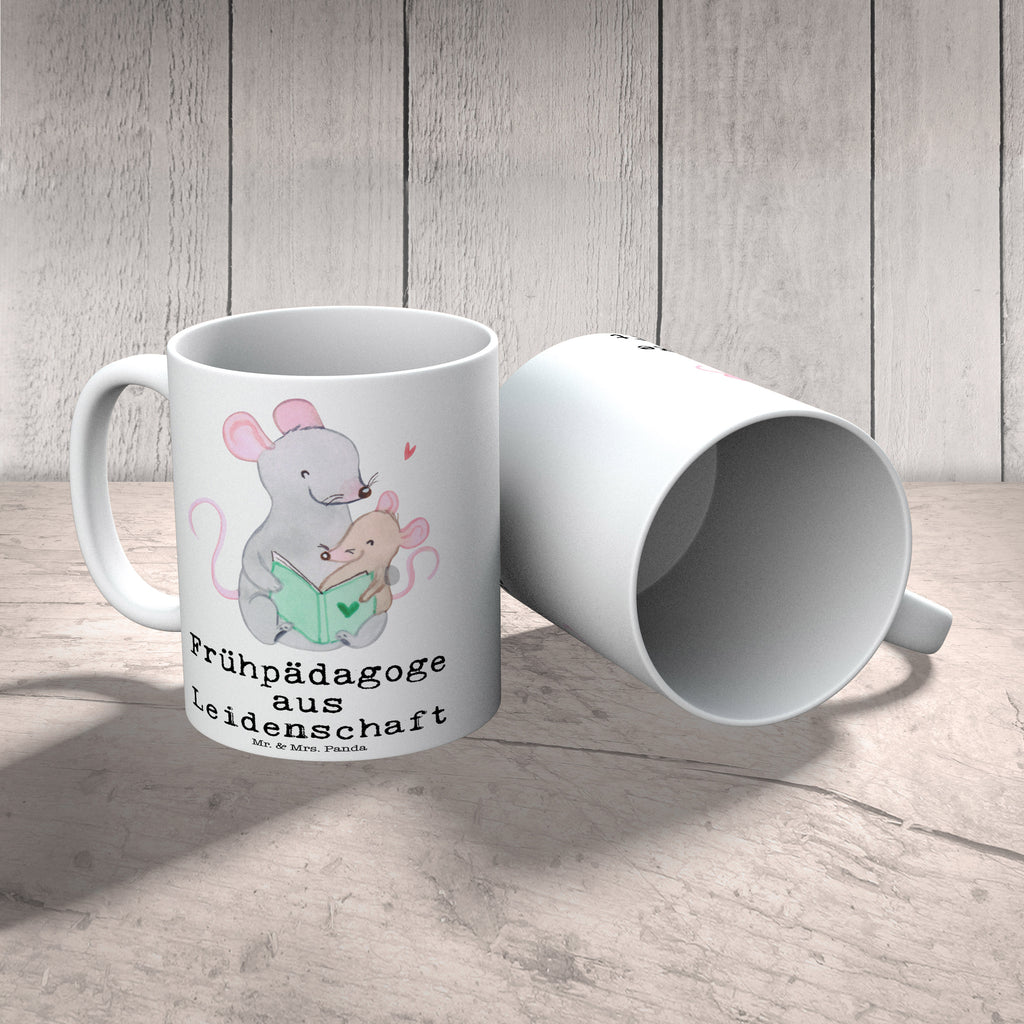 Tasse Frühpädagoge aus Leidenschaft Tasse, Kaffeetasse, Teetasse, Becher, Kaffeebecher, Teebecher, Keramiktasse, Porzellantasse, Büro Tasse, Geschenk Tasse, Tasse Sprüche, Tasse Motive, Kaffeetassen, Tasse bedrucken, Designer Tasse, Cappuccino Tassen, Schöne Teetassen, Beruf, Ausbildung, Jubiläum, Abschied, Rente, Kollege, Kollegin, Geschenk, Schenken, Arbeitskollege, Mitarbeiter, Firma, Danke, Dankeschön, Frühpädagoge, Frühpädagogik, Studium