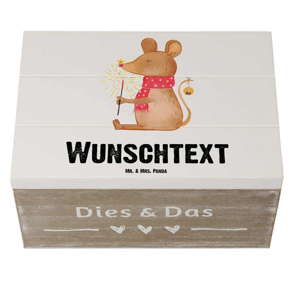 Personalisierte Holzkiste Maus Weihnachten Holzkiste mit Namen, Kiste mit Namen, Schatzkiste mit Namen, Truhe mit Namen, Schatulle mit Namen, Erinnerungsbox mit Namen, Erinnerungskiste, mit Namen, Dekokiste mit Namen, Aufbewahrungsbox mit Namen, Holzkiste Personalisiert, Kiste Personalisiert, Schatzkiste Personalisiert, Truhe Personalisiert, Schatulle Personalisiert, Erinnerungsbox Personalisiert, Erinnerungskiste Personalisiert, Dekokiste Personalisiert, Aufbewahrungsbox Personalisiert, Geschenkbox personalisiert, GEschenkdose personalisiert, Winter, Weihnachten, Weihnachtsdeko, Nikolaus, Advent, Heiligabend, Wintermotiv, Frohe Weihnachten, Weihnachtsgruß, Weihnachtsmotiv, Maus, Mäuschen, Weihnachtswunder