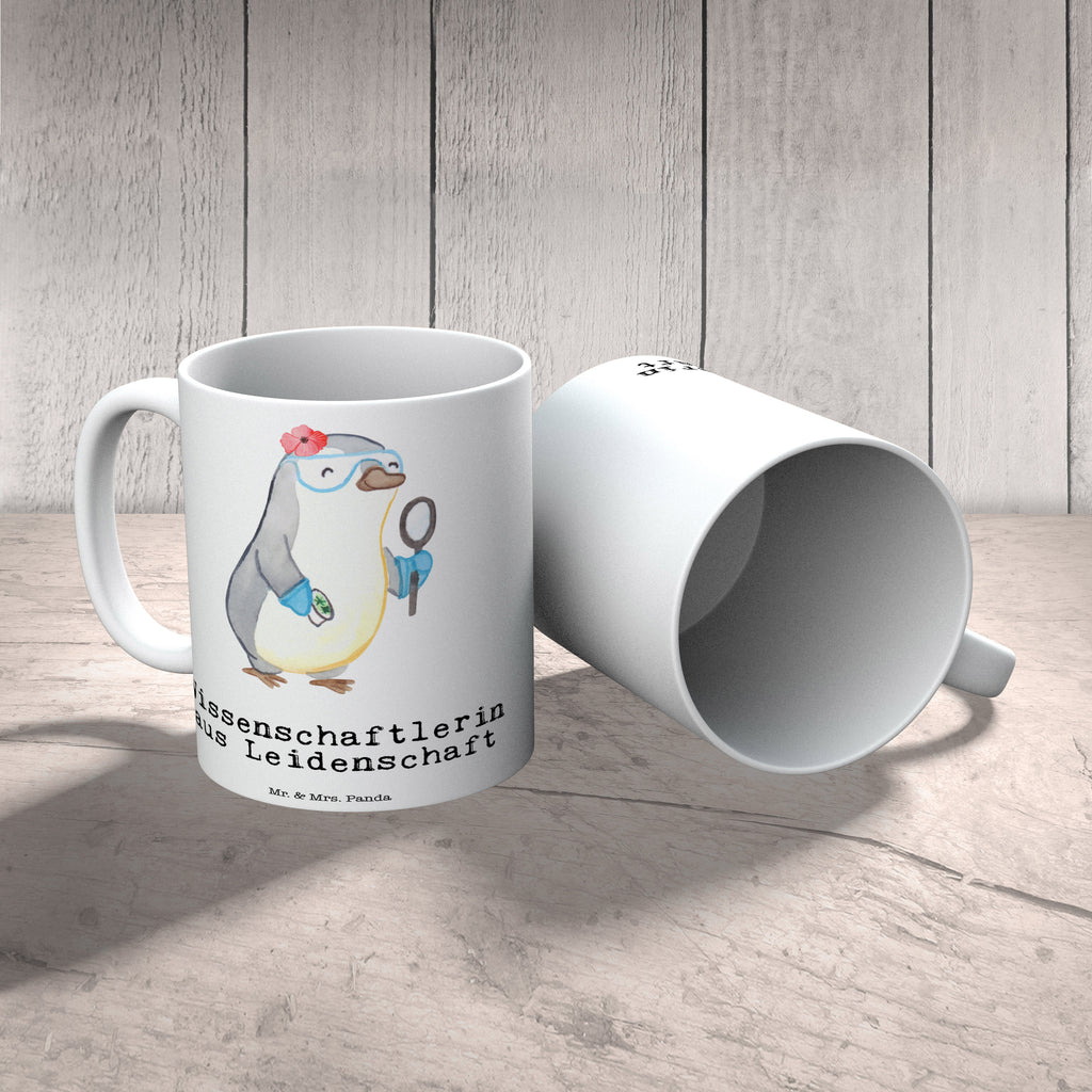 Tasse Wissenschaftlerin aus Leidenschaft Tasse, Kaffeetasse, Teetasse, Becher, Kaffeebecher, Teebecher, Keramiktasse, Porzellantasse, Büro Tasse, Geschenk Tasse, Tasse Sprüche, Tasse Motive, Kaffeetassen, Tasse bedrucken, Designer Tasse, Cappuccino Tassen, Schöne Teetassen, Beruf, Ausbildung, Jubiläum, Abschied, Rente, Kollege, Kollegin, Geschenk, Schenken, Arbeitskollege, Mitarbeiter, Firma, Danke, Dankeschön, Wissenschaftlerin, Forscherin, Akademikerin, Universität, Forschungseinrichtung