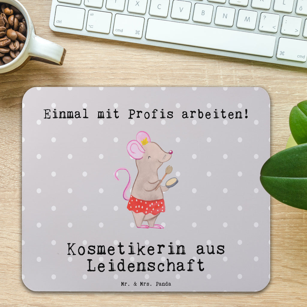 Mauspad Kosmetikerin aus Leidenschaft Mousepad, Computer zubehör, Büroausstattung, PC Zubehör, Arbeitszimmer, Mauspad, Einzigartiges Mauspad, Designer Mauspad, Mausunterlage, Mauspad Büro, Beruf, Ausbildung, Jubiläum, Abschied, Rente, Kollege, Kollegin, Geschenk, Schenken, Arbeitskollege, Mitarbeiter, Firma, Danke, Dankeschön, Kosmetikerin, Make Up Artist, Maskenbildnerin, Visagistin, Beauty Salon, Kosmetikstudio, Eröffnung