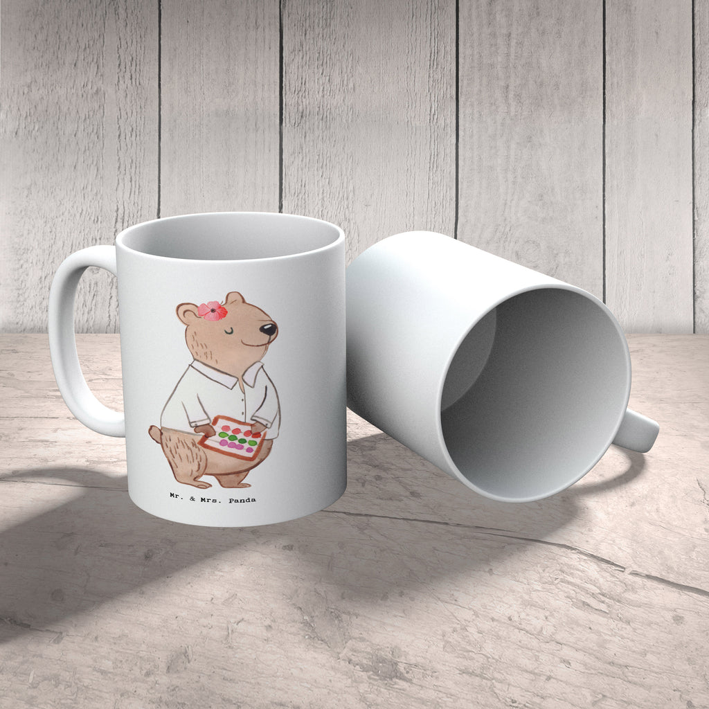 Tasse Bankfachfrau mit Herz Tasse, Kaffeetasse, Teetasse, Becher, Kaffeebecher, Teebecher, Keramiktasse, Porzellantasse, Büro Tasse, Geschenk Tasse, Tasse Sprüche, Tasse Motive, Kaffeetassen, Tasse bedrucken, Designer Tasse, Cappuccino Tassen, Schöne Teetassen, Beruf, Ausbildung, Jubiläum, Abschied, Rente, Kollege, Kollegin, Geschenk, Schenken, Arbeitskollege, Mitarbeiter, Firma, Danke, Dankeschön, Bankfachfrau, Bankangestellte, Bänkerin, Bankberaterin