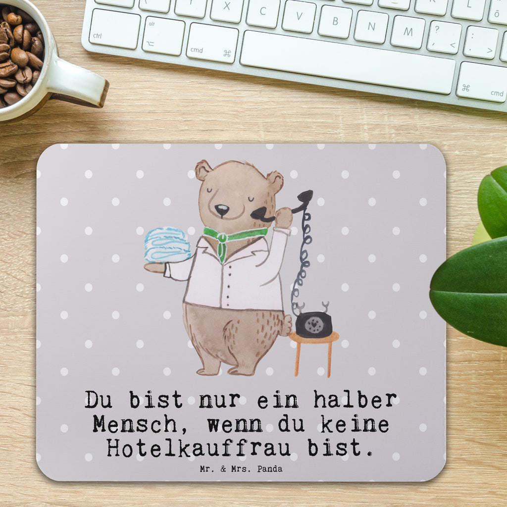 Mauspad Hotelkauffrau mit Herz Mousepad, Computer zubehör, Büroausstattung, PC Zubehör, Arbeitszimmer, Mauspad, Einzigartiges Mauspad, Designer Mauspad, Mausunterlage, Mauspad Büro, Beruf, Ausbildung, Jubiläum, Abschied, Rente, Kollege, Kollegin, Geschenk, Schenken, Arbeitskollege, Mitarbeiter, Firma, Danke, Dankeschön, Hotelkauffrau, Hotelfachfrau, Hotelfachangestellte, Hotelier, Hoteleröffnung