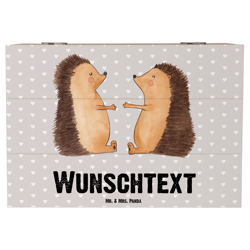 Personalisierte Holzkiste Igel Liebe Holzkiste mit Namen, Kiste mit Namen, Schatzkiste mit Namen, Truhe mit Namen, Schatulle mit Namen, Erinnerungsbox mit Namen, Erinnerungskiste, mit Namen, Dekokiste mit Namen, Aufbewahrungsbox mit Namen, Holzkiste Personalisiert, Kiste Personalisiert, Schatzkiste Personalisiert, Truhe Personalisiert, Schatulle Personalisiert, Erinnerungsbox Personalisiert, Erinnerungskiste Personalisiert, Dekokiste Personalisiert, Aufbewahrungsbox Personalisiert, Geschenkbox personalisiert, GEschenkdose personalisiert, Liebe, Partner, Freund, Freundin, Ehemann, Ehefrau, Heiraten, Verlobung, Heiratsantrag, Liebesgeschenk, Jahrestag, Hocheitstag, Verliebt, Verlobt, Verheiratet, Geschenk, Liebesbeweis, Hochzeitstag, Hochzeit, Igel