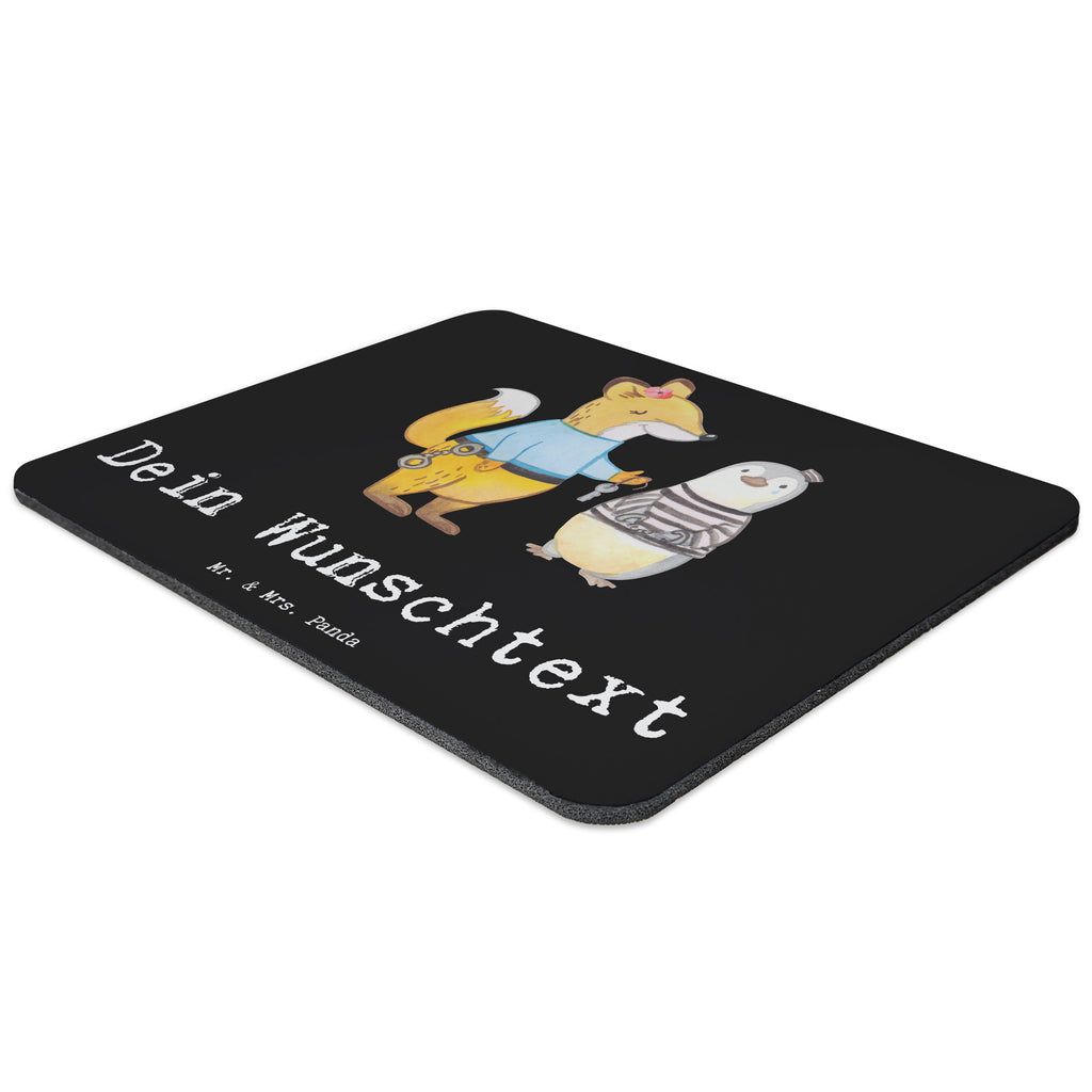 Personalisiertes Mauspad Justizvollzugsbeamte mit Herz Personalisiertes Mousepad, Personalisiertes Mouse Pad, Personalisiertes Mauspad, Mauspad mit Namen, Mousepad mit Namen, Mauspad bedrucken, Mousepad bedrucken, Namensaufdruck, selbst bedrucken, Arbeitszimmer Geschenk, Büro Geschenk, Mouse Pad mit Namen, Selbst bedrucken, Individuelles Mauspad, Einzigartiges Mauspad, Mauspad mit Namen gestalten, Beruf, Ausbildung, Jubiläum, Abschied, Rente, Kollege, Kollegin, Geschenk, Schenken, Arbeitskollege, Mitarbeiter, Firma, Danke, Dankeschön, Gefängniswärterin, Justizvollzugsbeamte