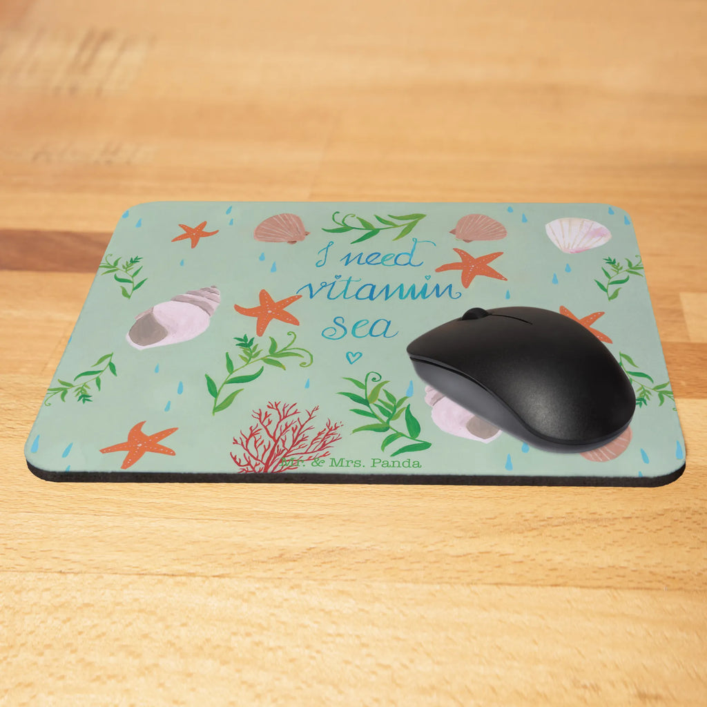 Mauspad Vitamin Sea Mousepad, Computer zubehör, Büroausstattung, PC Zubehör, Arbeitszimmer, Mauspad, Einzigartiges Mauspad, Designer Mauspad, Mausunterlage, Mauspad Büro, Blumen Deko, Frühlings Deko, Sommer Deko, Dekoration, positive Botschaft, Naturliebhaber, Outdoor, Natur, Abenteuer, Vitamin Sea, See, Schwimmen Spruch, Schwimmer Geschenk, Strand Urlaub, Wasserratte Geschenk, Urlaub am Meer