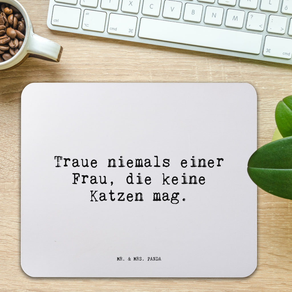 Mauspad Traue niemals einer Frau,... Mousepad, Computer zubehör, Büroausstattung, PC Zubehör, Arbeitszimmer, Mauspad, Einzigartiges Mauspad, Designer Mauspad, Mausunterlage, Mauspad Büro, Spruch, Sprüche, lustige Sprüche, Weisheiten, Zitate, Spruch Geschenke, Spruch Sprüche Weisheiten Zitate Lustig Weisheit Worte