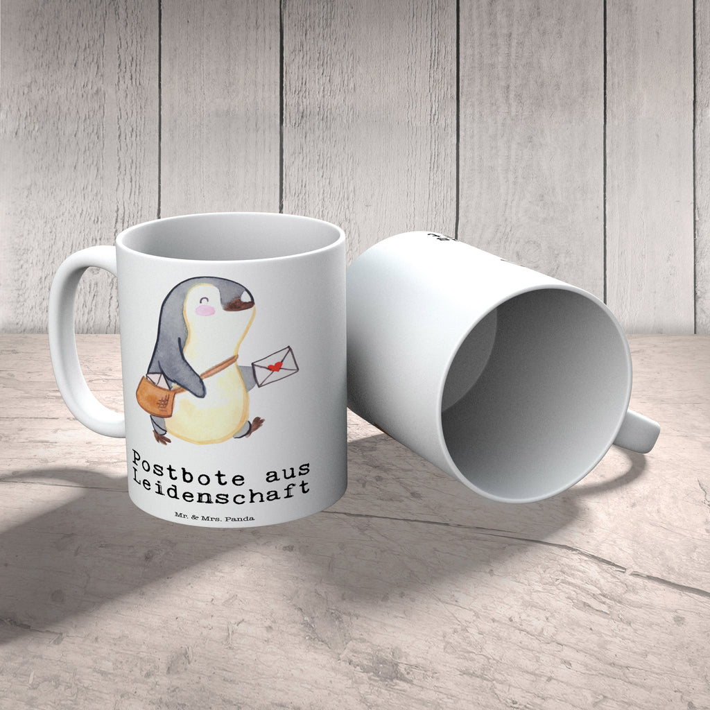 Tasse Postbote aus Leidenschaft Tasse, Kaffeetasse, Teetasse, Becher, Kaffeebecher, Teebecher, Keramiktasse, Porzellantasse, Büro Tasse, Geschenk Tasse, Tasse Sprüche, Tasse Motive, Kaffeetassen, Tasse bedrucken, Designer Tasse, Cappuccino Tassen, Schöne Teetassen, Beruf, Ausbildung, Jubiläum, Abschied, Rente, Kollege, Kollegin, Geschenk, Schenken, Arbeitskollege, Mitarbeiter, Firma, Danke, Dankeschön, Postbote, Briefzusteller, Briefträger, Postler