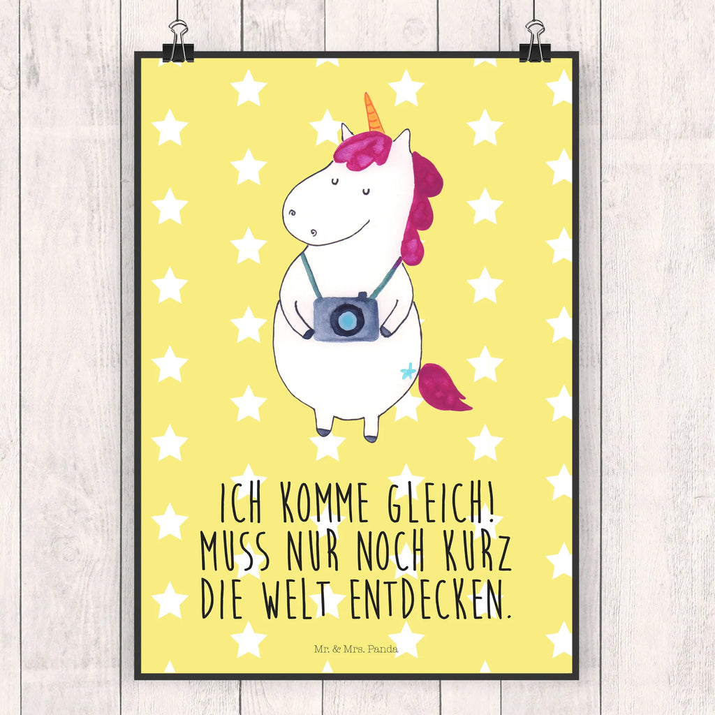 Poster Einhorn Fotograf Poster, Wandposter, Bild, Wanddeko, Küchenposter, Kinderposter, Wanddeko Bild, Raumdekoration, Wanddekoration, Handgemaltes Poster, Mr. & Mrs. Panda Poster, Designposter, Kunstdruck, Posterdruck, Einhorn, Einhörner, Einhorn Deko, Pegasus, Unicorn, Fotograf, Fotografie, Kamera, Reisen, Weltreise, Weltenbummler, Urlaub, Tourist, Kurztrip, Reise, Städtereise