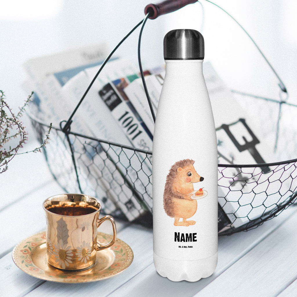 Personalisierte Thermosflasche Igel mit Kuchenstück Personalisierte Isolierflasche, Personalisierte Thermoflasche, Personalisierte Trinkflasche, Trinkflasche Mit Namen, Wunschname, Bedrucken, Namensflasche, Tiermotive, Gute Laune, lustige Sprüche, Tiere, Igel, Essen Spruch, Kuchen, Backen Geschenk, Kuchen backen, Einladung Party, Geburtstagskuchen, Torte