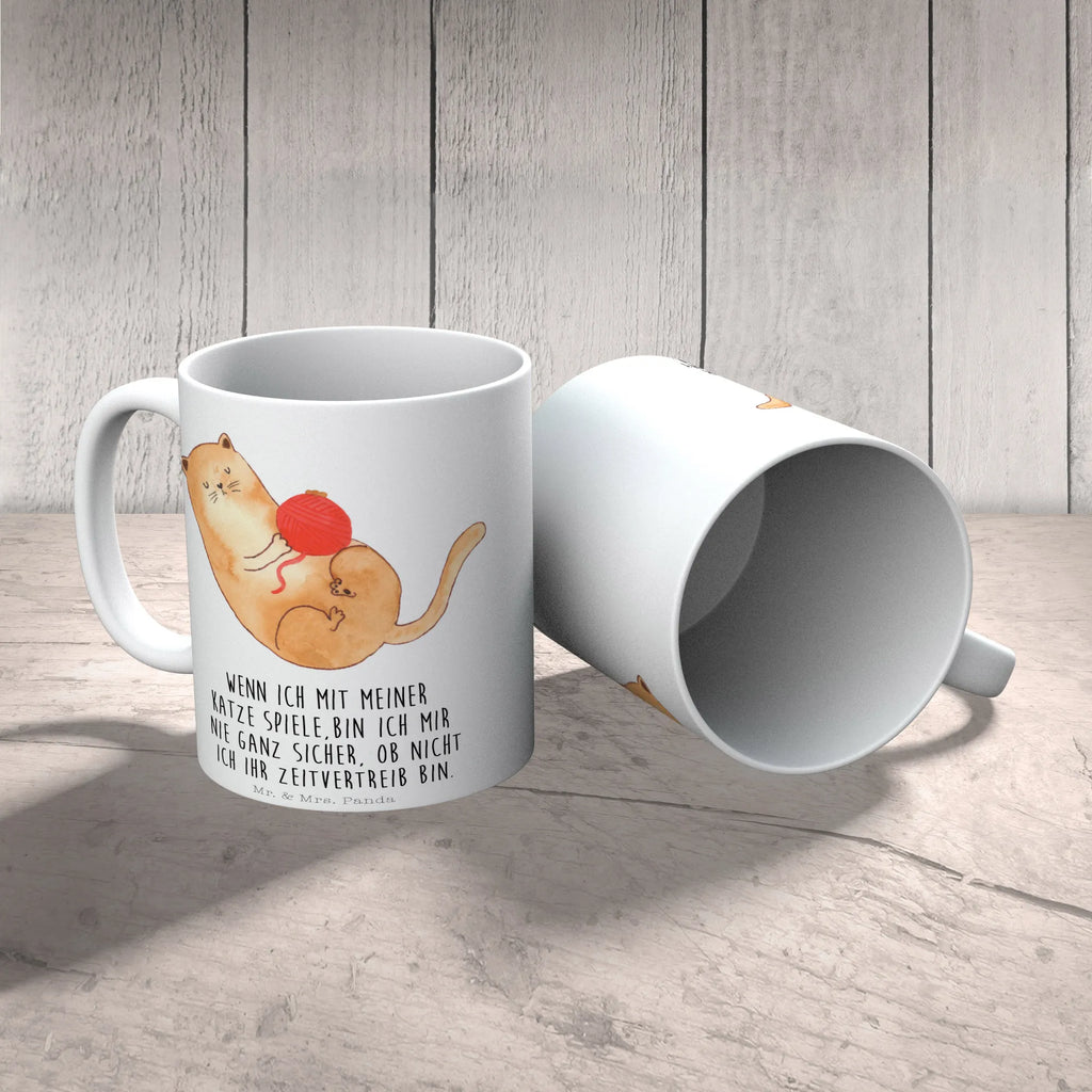 Tasse Katze Wolle Tasse, Kaffeetasse, Teetasse, Becher, Kaffeebecher, Teebecher, Keramiktasse, Porzellantasse, Büro Tasse, Geschenk Tasse, Tasse Sprüche, Tasse Motive, Kaffeetassen, Tasse bedrucken, Designer Tasse, Cappuccino Tassen, Schöne Teetassen, Katze, Katzenmotiv, Katzenfan, Katzendeko, Katzenfreund, Katzenliebhaber, Katzenprodukte, Katzenartikel, Katzenaccessoires, Katzensouvenirs, Katzenliebhaberprodukte, Katzenmotive, Katzen, Kater, Mietze, Cat, Cats, Katzenhalter, Katzenbesitzerin, Haustier, Wollknäuel, Wolle, Spielen, Spiel, verspielt