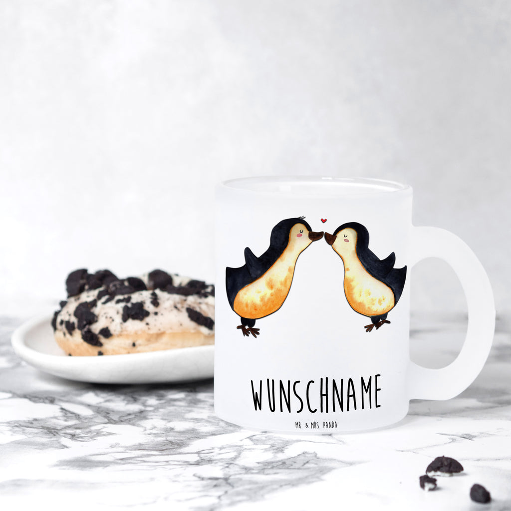 Personalisierte Teetasse Pinguin Liebe Personalisierte Teetasse, Personalisiertes Teeglas, Personalisierter Teebecher, Personalisierte Glas Teetasse, Personalisierte Teetasse aus Glas, Teetasse mit Namen, Teeglas mit Namen, Teebecher mit Namen, Glas Teetasse mit Namen, Teetasse aus Glas mit Namen, Teetasse Wunschname, Teetasse selbst gestalten., Liebe, Partner, Freund, Freundin, Ehemann, Ehefrau, Heiraten, Verlobung, Heiratsantrag, Liebesgeschenk, Jahrestag, Hocheitstag, Pinguin, Pinguine, Pinguin Paar, Pinguinpaar, Pinguin Liebe, Paar, Pärchen. Liebespaar, Liebesbeweis, Liebesspruch, Hochzeitstag, Geschenk Freund, Geschenk Freundin, Verlobte, Verlobter, Love, Geschenk Hochzeitstag, Geschenkidee, Hochzeit, Gastgeschenk