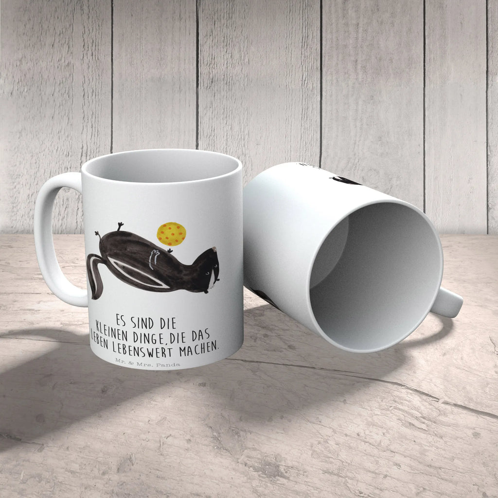 Tasse Stinktier Ball Tasse, Kaffeetasse, Teetasse, Becher, Kaffeebecher, Teebecher, Keramiktasse, Porzellantasse, Büro Tasse, Geschenk Tasse, Tasse Sprüche, Tasse Motive, Kaffeetassen, Tasse bedrucken, Designer Tasse, Cappuccino Tassen, Schöne Teetassen, Stinktier, Skunk, Wildtier, Raubtier, Stinker, Stinki, verspielt, Weisheit