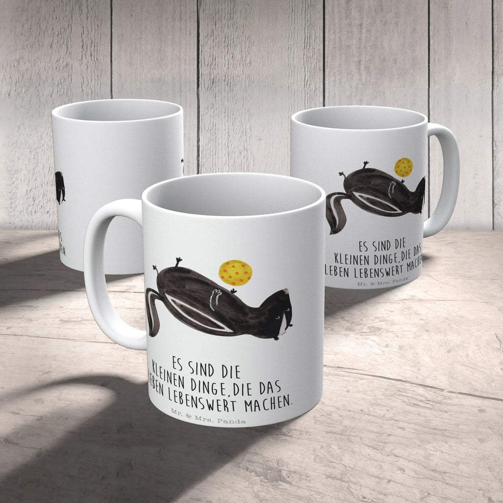 Tasse Stinktier Ball Tasse, Kaffeetasse, Teetasse, Becher, Kaffeebecher, Teebecher, Keramiktasse, Porzellantasse, Büro Tasse, Geschenk Tasse, Tasse Sprüche, Tasse Motive, Kaffeetassen, Tasse bedrucken, Designer Tasse, Cappuccino Tassen, Schöne Teetassen, Stinktier, Skunk, Wildtier, Raubtier, Stinker, Stinki, verspielt, Weisheit