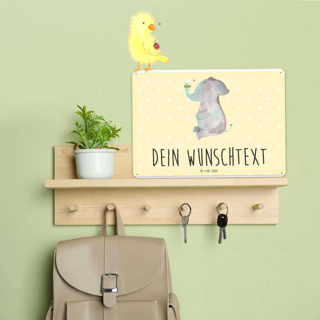 Personalisiertes Blechschild Elefant & Biene Blechschild, Metallschild, Geschenk Schild, Schild, Magnet-Metall-Schild, Deko Schild, Wandschild, Wand-Dekoration, Türschild, Tiermotive, Gute Laune, lustige Sprüche, Tiere, Elefant, Biene, Liebe, Liebesbeweis, Jahrestag, Liebesgeschenk, Heiratsantrag, Hochzeitsgeschenk, Liebesspruch