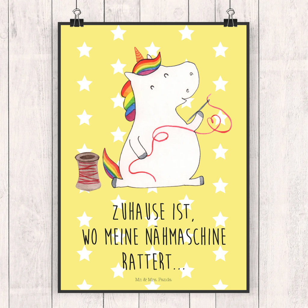 Poster Einhorn Näherin Poster, Wandposter, Bild, Wanddeko, Küchenposter, Kinderposter, Wanddeko Bild, Raumdekoration, Wanddekoration, Handgemaltes Poster, Mr. & Mrs. Panda Poster, Designposter, Kunstdruck, Posterdruck, Einhorn, Einhörner, Einhorn Deko, Pegasus, Unicorn, Näherin, nähen, Mädchen, Freundin, Häkeln, Stricken, basteln, Nähzimmer