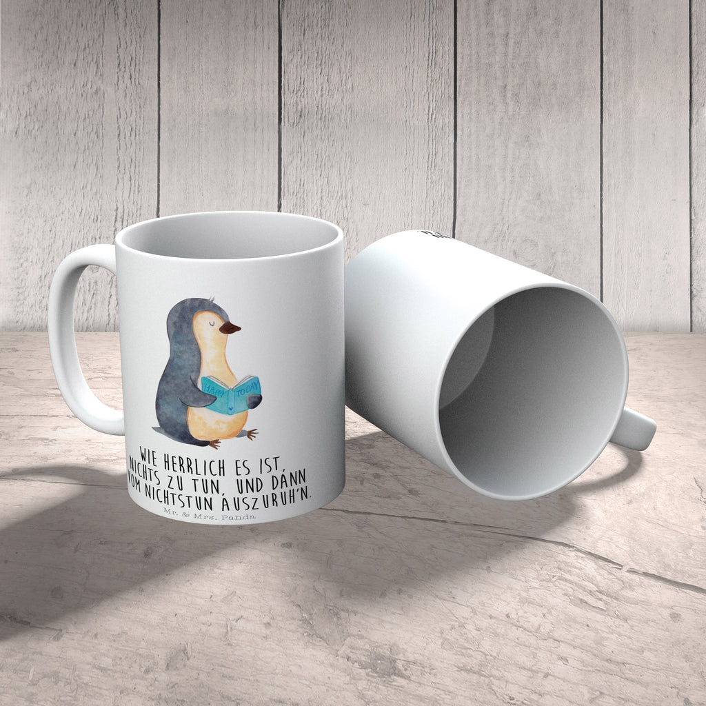 Tasse Pinguin Buch Tasse, Kaffeetasse, Teetasse, Becher, Kaffeebecher, Teebecher, Keramiktasse, Porzellantasse, Büro Tasse, Geschenk Tasse, Tasse Sprüche, Tasse Motive, Kaffeetassen, Tasse bedrucken, Designer Tasse, Cappuccino Tassen, Schöne Teetassen, Pinguin, Pinguine, Buch, Lesen, Bücherwurm, Nichtstun, Faulenzen, Ferien, Urlaub, Freizeit