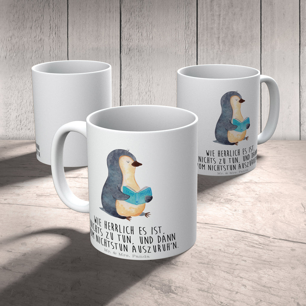 Tasse Pinguin Buch Tasse, Kaffeetasse, Teetasse, Becher, Kaffeebecher, Teebecher, Keramiktasse, Porzellantasse, Büro Tasse, Geschenk Tasse, Tasse Sprüche, Tasse Motive, Kaffeetassen, Tasse bedrucken, Designer Tasse, Cappuccino Tassen, Schöne Teetassen, Pinguin, Pinguine, Buch, Lesen, Bücherwurm, Nichtstun, Faulenzen, Ferien, Urlaub, Freizeit