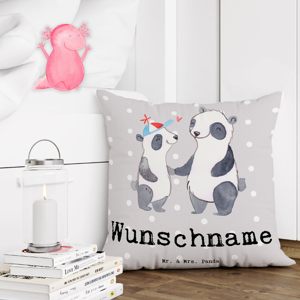 Personalisiertes Kissen Panda Bester Vater der Welt Kissen, personalisiert, Name, Wunschname, bedrucken, Kopfkissen, für, Dankeschön, Geschenk, Schenken, Geburtstag, Geburtstagsgeschenk, Geschenkidee, Danke, Bedanken, Mitbringsel, Freude machen, Geschenktipp, Vater, Papa, Dad, Daddy, Paps, Papi, Vati, Eltern, Geschenk Vater, Mann, Familie, Bester, Kleinigkeit