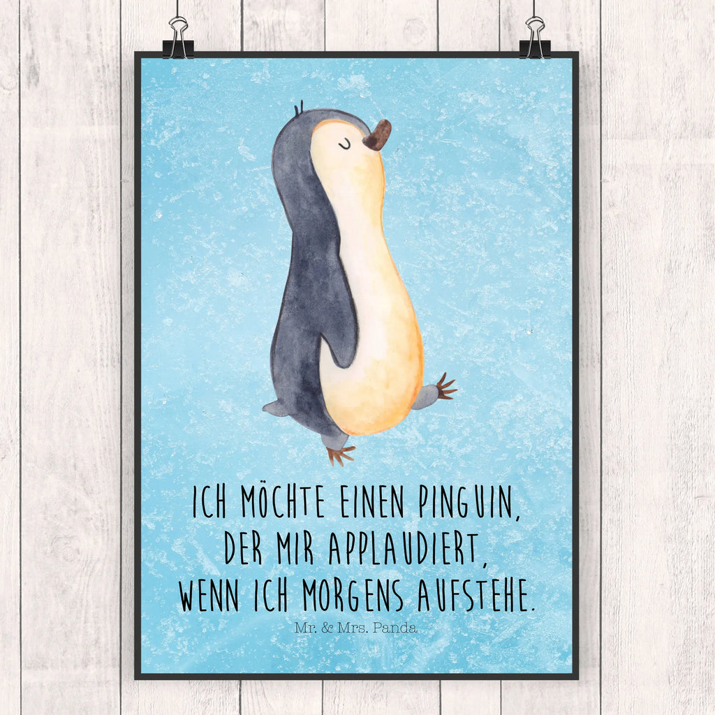 Poster Pinguin marschieren Poster, Wandposter, Bild, Wanddeko, Küchenposter, Kinderposter, Wanddeko Bild, Raumdekoration, Wanddekoration, Handgemaltes Poster, Mr. & Mrs. Panda Poster, Designposter, Kunstdruck, Posterdruck, Pinguin, Pinguine, Frühaufsteher, Langschläfer, Bruder, Schwester, Familie