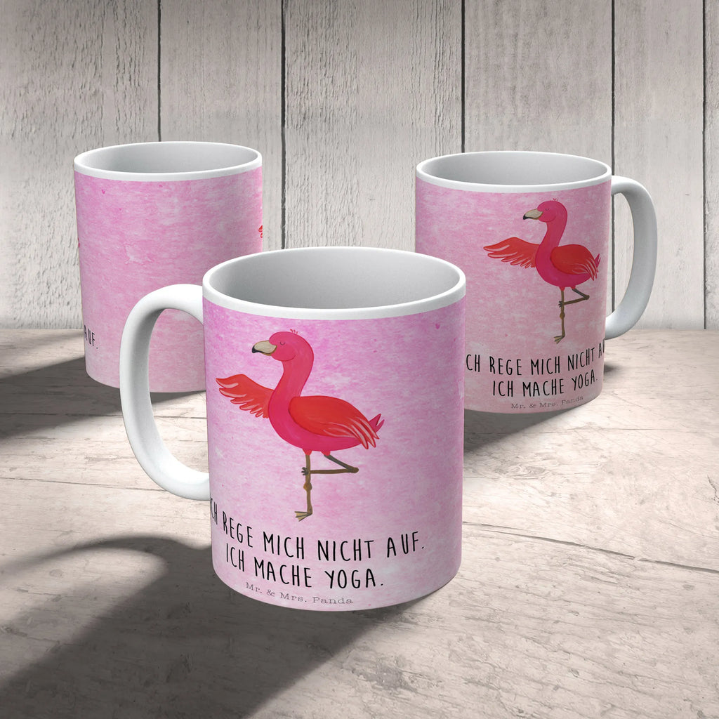 Tasse Flamingo Yoga Tasse, Kaffeetasse, Teetasse, Becher, Kaffeebecher, Teebecher, Keramiktasse, Porzellantasse, Büro Tasse, Geschenk Tasse, Tasse Sprüche, Tasse Motive, Kaffeetassen, Tasse bedrucken, Designer Tasse, Cappuccino Tassen, Schöne Teetassen, Flamingo, Vogel, Yoga, Namaste, Achtsamkeit, Yoga-Übung, Entspannung, Ärger, Aufregen, Tiefenentspannung