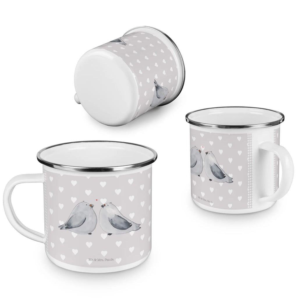 Camping Emaille Tasse Turteltauben Liebe Campingtasse, Trinkbecher, Metalltasse, Outdoor Tasse, Emaille Trinkbecher, Blechtasse Outdoor, Emaille Campingbecher, Edelstahl Trinkbecher, Metalltasse für Camping, Kaffee Blechtasse, Camping Tasse Metall, Emaille Tasse, Emaille Becher, Tasse Camping, Tasse Emaille, Emaille Tassen, Camping Becher, Metall Tasse, Camping Tassen, Blechtasse, Emaille Tasse Camping, Camping Tasse Emaille, Emailletasse, Camping Tassen Emaille, Campingbecher, Blechtassen, Outdoor Becher, Campingtassen, Emaille Becher Camping, Camping Becher Edelstahl, Liebe, Partner, Freund, Freundin, Ehemann, Ehefrau, Heiraten, Verlobung, Heiratsantrag, Liebesgeschenk, Jahrestag, Hocheitstag, Turteltauben, Turteltäubchen, Tauben, Verliebt, Verlobt, Verheiratet, Geschenk Freundin, Geschenk Freund, Liebesbeweis, Hochzeitstag, Geschenk Hochzeit