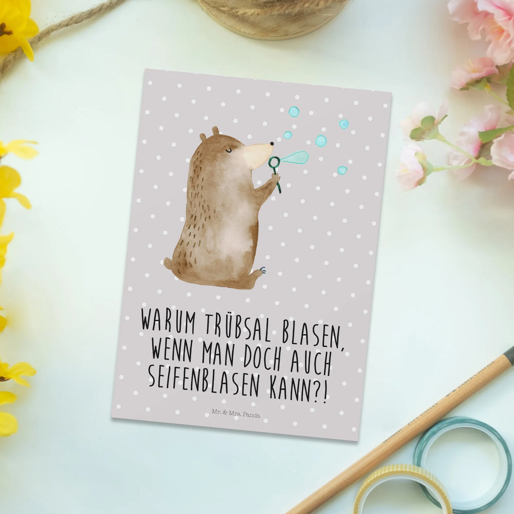 Postkarte Bär Seifenblasen Postkarte, Karte, Geschenkkarte, Grußkarte, Einladung, Ansichtskarte, Geburtstagskarte, Einladungskarte, Dankeskarte, Ansichtskarten, Einladung Geburtstag, Einladungskarten Geburtstag, Bär, Teddy, Teddybär, Seifenblasen Bär Lustig Sein Glücklich Traurig Happy