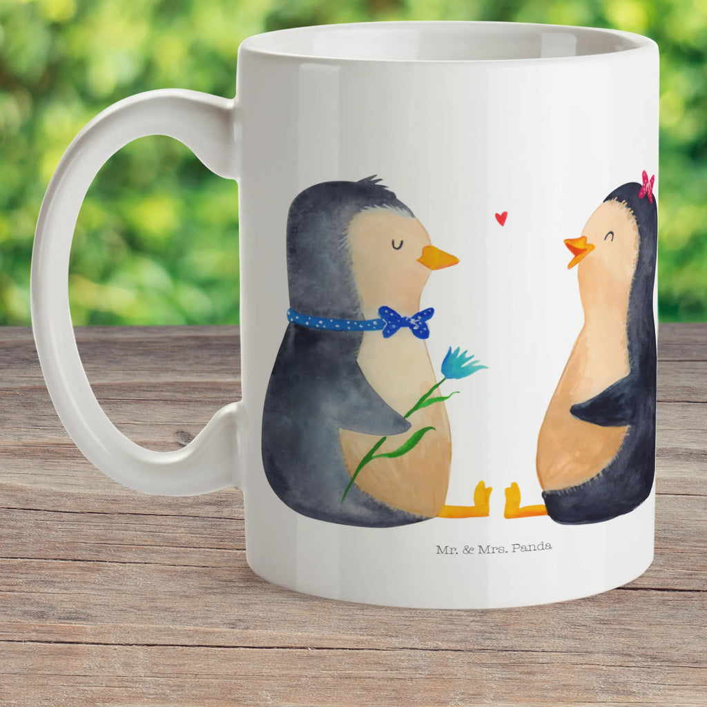 Kindertasse Pinguin Pärchen Kindertasse, Kinder Tasse, Kunststoff Tasse, Kindergarten Tasse, Trinkbecher, Camping Becher, Kaffeetasse, Kunststoffbecher, Kindergartenbecher, Outdoorgeschirr, Kunststoffgeschirr, Reisebecher, Reisetasse, Kinderbecher, Bruchfeste Tasse, Bruchsichere Tasse, Plastik Tasse, Plastiktasse, Pinguin, Pinguine, Liebe, Liebespaar, Liebesbeweis, Liebesgeschenk, Verlobung, Jahrestag, Hochzeitstag, Hochzeit, Hochzeitsgeschenk, große Liebe, Traumpaar