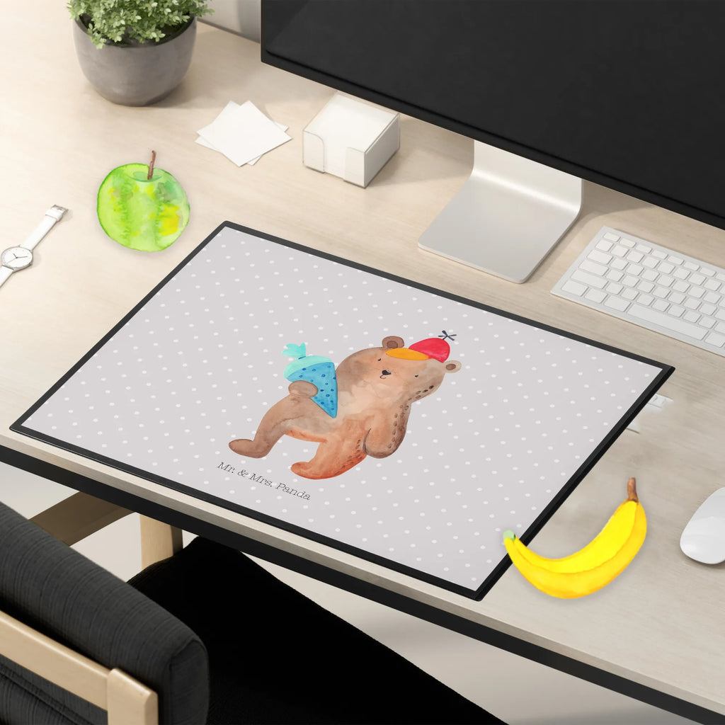 Desk pad bear School cone Schreibunterlage, Schreibtischauflage, Bürobedarf, Büroartikel, Schreibwaren, Schreibtisch Unterlagen, Schreibtischunterlage Groß, Bär, Teddy, Teddybär, Bär Motiv, Schultüte, Erster Schultag Geschenk, Einschulung Geschenk, Schule Geschenk, Grundschule, Schulanfang, Schulbeginn