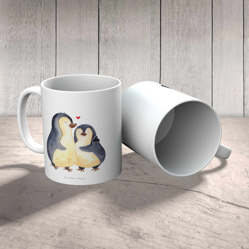 Kindertasse Pinguin umarmend Kindertasse, Kinder Tasse, Kunststoff Tasse, Kindergarten Tasse, Trinkbecher, Camping Becher, Kaffeetasse, Kunststoffbecher, Kindergartenbecher, Outdoorgeschirr, Kunststoffgeschirr, Reisebecher, Reisetasse, Kinderbecher, Bruchfeste Tasse, Bruchsichere Tasse, Plastik Tasse, Plastiktasse, Pinguin, Liebe, Liebespaar, Liebesbeweis, Liebesgeschenk, Verlobung, Jahrestag, Hochzeitstag, Hochzeit, Hochzeitsgeschenk