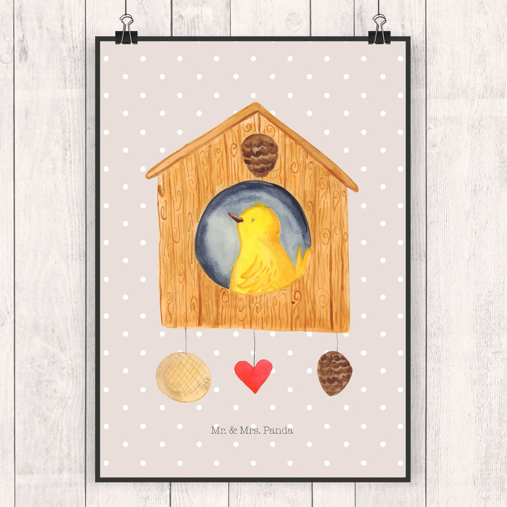 Poster Vogelhaus Home Poster, Wandposter, Bild, Wanddeko, Küchenposter, Kinderposter, Wanddeko Bild, Raumdekoration, Wanddekoration, Handgemaltes Poster, Mr. & Mrs. Panda Poster, Designposter, Kunstdruck, Posterdruck, Tiermotive, Gute Laune, lustige Sprüche, Tiere, Vogelhaus, Vogel, Home sweet Home, Einzug, Umzug, Geschenk, Einzugsgeschenk, Hausbau, Haus