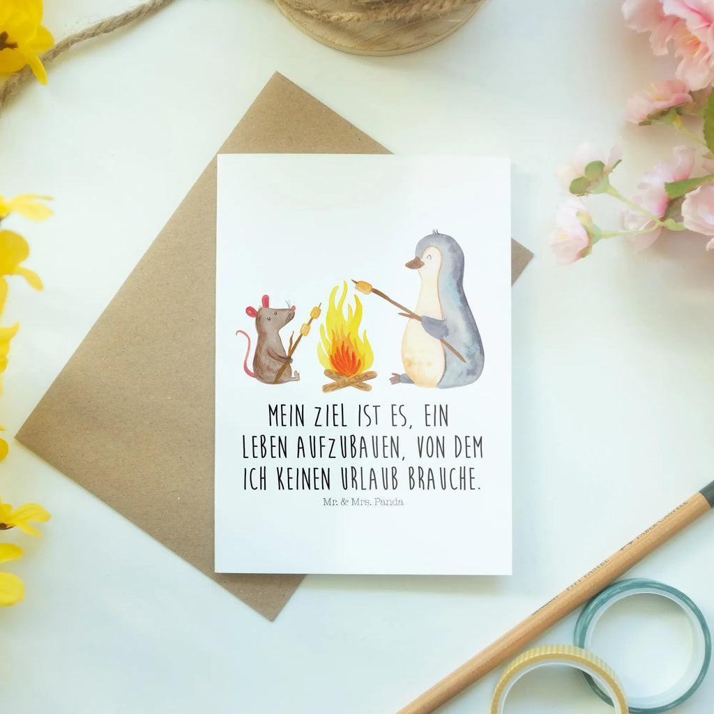 Grußkarte Pinguin Lagerfeuer Grußkarte, Klappkarte, Einladungskarte, Glückwunschkarte, Hochzeitskarte, Geburtstagskarte, Karte, Ansichtskarten, Pinguin, Maus, Pinguine, Lagerfeuer, Leben, Arbeit, Job, Motivation, Büro, Büroalltag, Lebensspruch, Lebensmotivation, Neustart, Liebe, grillen, Feuer, Marshmallows