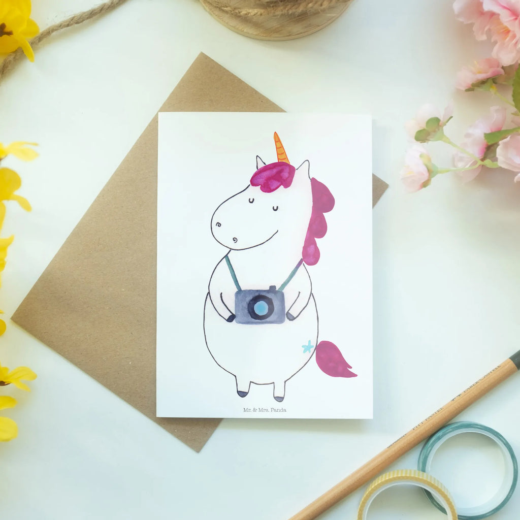 Grußkarte Einhorn Fotograf Grußkarte, Klappkarte, Einladungskarte, Glückwunschkarte, Hochzeitskarte, Geburtstagskarte, Karte, Ansichtskarten, Einhorn, Einhörner, Einhorn Deko, Pegasus, Unicorn, Fotograf, Fotografie, Kamera, Reisen, Weltreise, Weltenbummler, Urlaub, Tourist, Kurztrip, Reise, Städtereise