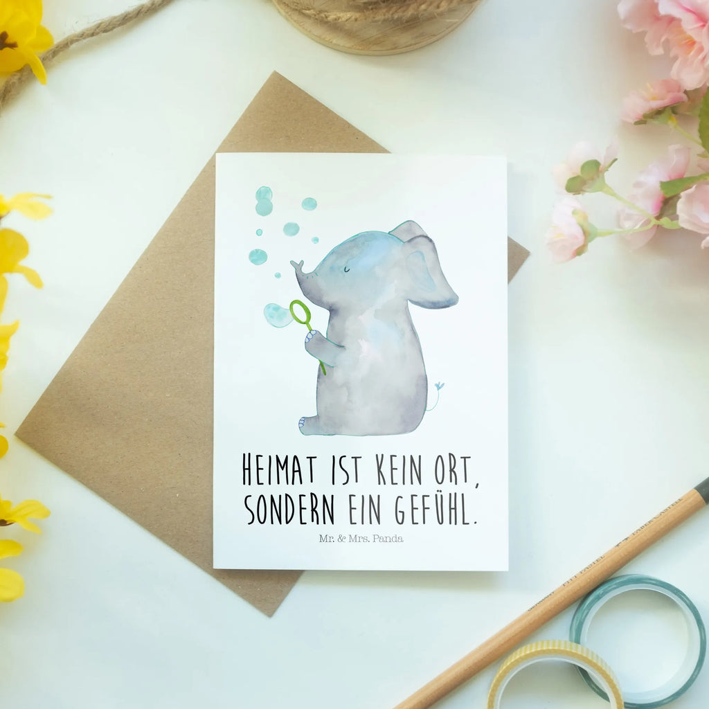 Grußkarte Elefant Seifenblasen Grußkarte, Klappkarte, Einladungskarte, Glückwunschkarte, Hochzeitskarte, Geburtstagskarte, Karte, Ansichtskarten, Tiermotive, Gute Laune, lustige Sprüche, Tiere, Elefant, Elefanten, Dickhäuter, Rüsseltier, Seifenblasen, Liebe, Heimat, Gefühl. Daheim, Liebesbeweis, Liebesspruch