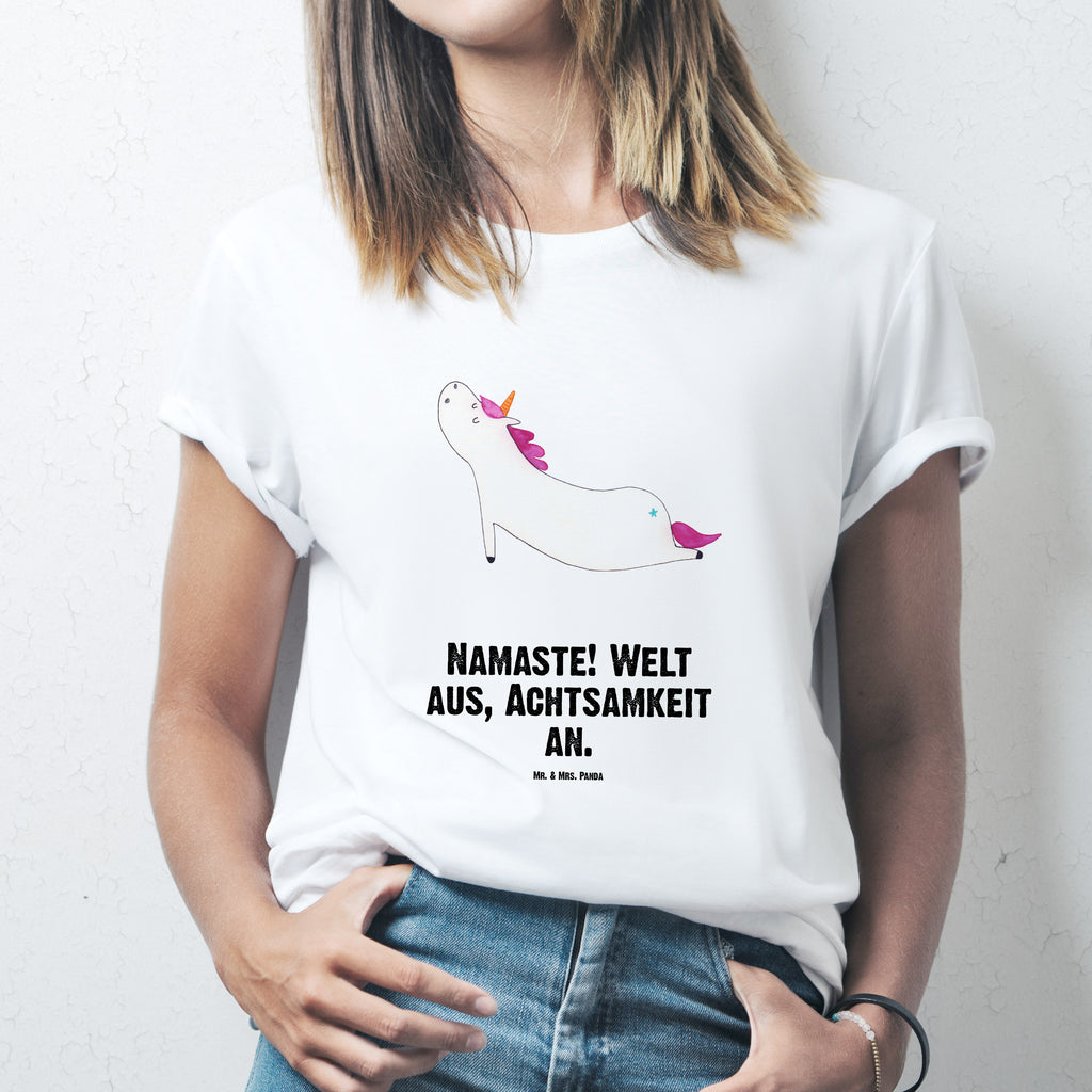 T-Shirt Standard Einhorn Yoga T-Shirt, Shirt, Tshirt, Lustiges T-Shirt, T-Shirt mit Spruch, Party, Junggesellenabschied, Jubiläum, Geburstag, Herrn, Damen, Männer, Frauen, Schlafshirt, Nachthemd, Sprüche, Einhorn, Einhörner, Einhorn Deko, Pegasus, Unicorn, Yoga, Namaste, Achtsamkeit, Entspannung, Joga, Yogamatte, Sport, lustig, witzig, süß