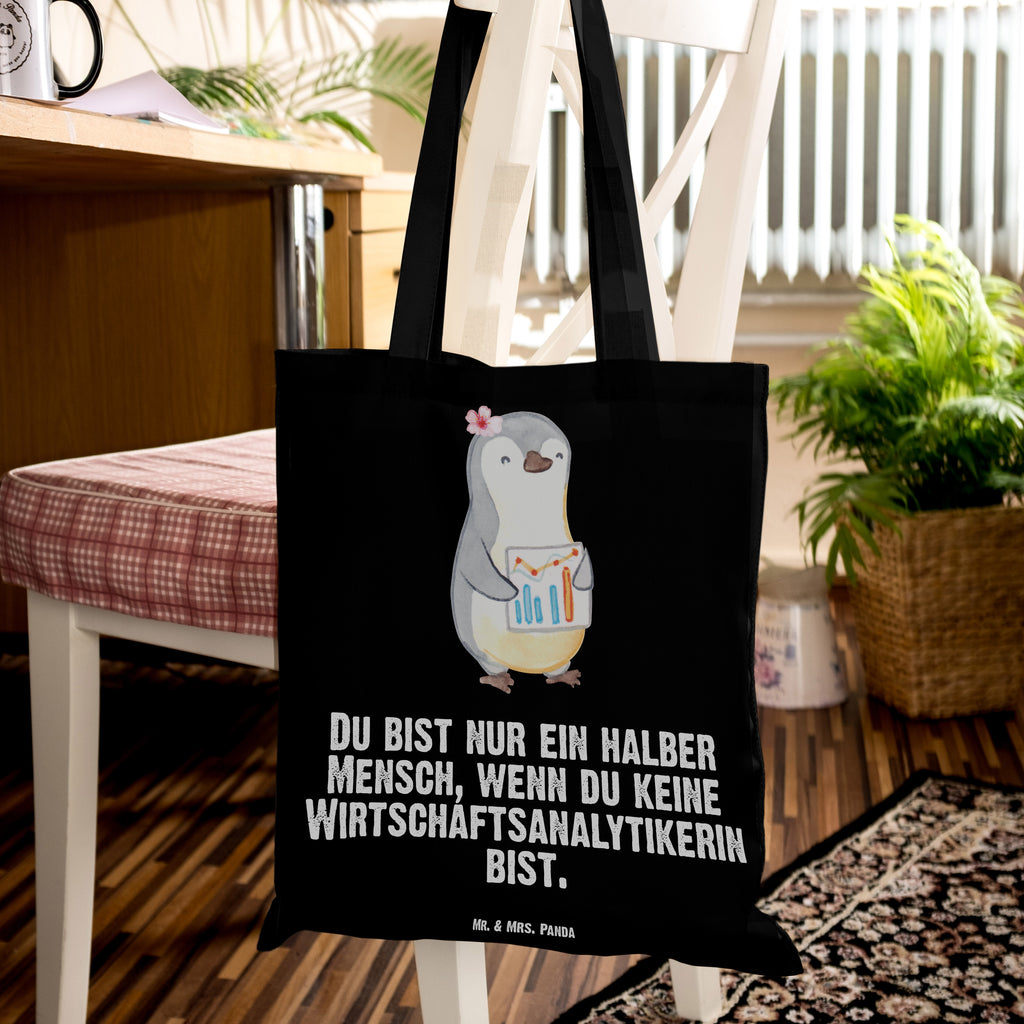 Tragetasche Wirtschaftsanalytikerin mit Herz Beuteltasche, Beutel, Einkaufstasche, Jutebeutel, Stoffbeutel, Tasche, Shopper, Umhängetasche, Strandtasche, Schultertasche, Stofftasche, Tragetasche, Badetasche, Jutetasche, Einkaufstüte, Laptoptasche, Beruf, Ausbildung, Jubiläum, Abschied, Rente, Kollege, Kollegin, Geschenk, Schenken, Arbeitskollege, Mitarbeiter, Firma, Danke, Dankeschön