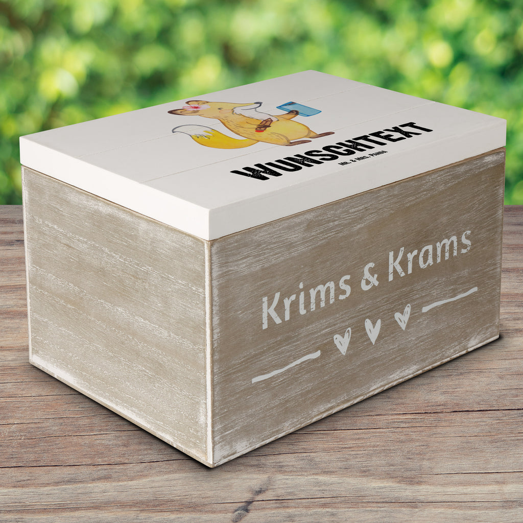 Personalisierte Holzkiste Auszubildende Herz Holzkiste mit Namen, Kiste mit Namen, Schatzkiste mit Namen, Truhe mit Namen, Schatulle mit Namen, Erinnerungsbox mit Namen, Erinnerungskiste, mit Namen, Dekokiste mit Namen, Aufbewahrungsbox mit Namen, Holzkiste Personalisiert, Kiste Personalisiert, Schatzkiste Personalisiert, Truhe Personalisiert, Schatulle Personalisiert, Erinnerungsbox Personalisiert, Erinnerungskiste Personalisiert, Dekokiste Personalisiert, Aufbewahrungsbox Personalisiert, Geschenkbox personalisiert, GEschenkdose personalisiert, Beruf, Ausbildung, Jubiläum, Abschied, Rente, Kollege, Kollegin, Geschenk, Schenken, Arbeitskollege, Mitarbeiter, Firma, Danke, Dankeschön, Auszubildende, Azubine, Ausbildungsbeginn, Abschlussprüfung, Beginn der Ausbildung, Glücksbringer zur Ausbildung