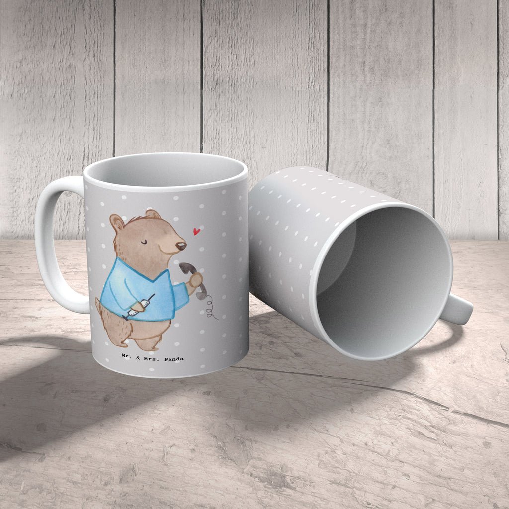 Tasse Arzthelfer mit Herz Tasse, Kaffeetasse, Teetasse, Becher, Kaffeebecher, Teebecher, Keramiktasse, Porzellantasse, Büro Tasse, Geschenk Tasse, Tasse Sprüche, Tasse Motive, Kaffeetassen, Tasse bedrucken, Designer Tasse, Cappuccino Tassen, Schöne Teetassen, Beruf, Ausbildung, Jubiläum, Abschied, Rente, Kollege, Kollegin, Geschenk, Schenken, Arbeitskollege, Mitarbeiter, Firma, Danke, Dankeschön, Arzthelfer, Medizinischer Fachangestellter