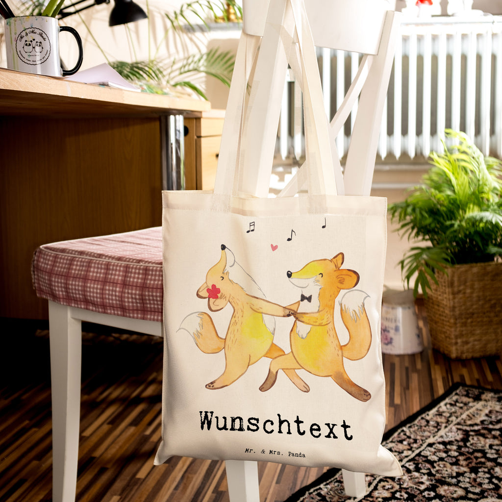 Personalisierte Tragetasche Fuchs Beste Eltern der Welt Personalisierte Beuteltasche, Personalisierter Beutel, Personalisierte Einkaufstasche, Personalisierter Jutebeutel, Personalisierter Stoffbeutel, Tragetasche mit Namen, Einkaufstasche mit Namen, Stoffbeutel mit Namen, Personalisierte Tasche, Personalisierte Jutetasche, Personalisierte Kindergartentasche, für, Dankeschön, Geschenk, Schenken, Geburtstag, Geburtstagsgeschenk, Geschenkidee, Danke, Bedanken, Mitbringsel, Freude machen, Geschenktipp, Eltern, Mama, Papa, Erzeuger, Mami, Papi, Familie, Elternpaar, Mama und Papa