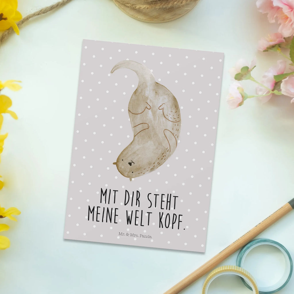 Postkarte Otter Kopfüber Postkarte, Karte, Geschenkkarte, Grußkarte, Einladung, Ansichtskarte, Geburtstagskarte, Einladungskarte, Dankeskarte, Ansichtskarten, Einladung Geburtstag, Einladungskarten Geburtstag, Otter, Fischotter, Seeotter, Otter Seeotter See Otter