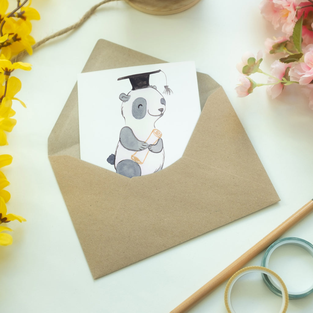 Personalisierte Grußkarte Panda Bester Bachelor der Welt Personalisierte Grußkarte, Personalisiertere Klappkarte, Personalisierte Einladungskarte, Personalisierte Glückwunschkarte, Personalisierte Hochzeitskarte, Personalisierte Geburtstagskarte, Grußkarte mit Namen, Grußkarte selber drucken, Grußkarte selbst gestalten, Grußkarte mit persönlichen Nachrichten, Grußkarte als Geldgeschenk, Grußkarten personalisiert, Personalisierte Karte, für, Dankeschön, Geschenk, Schenken, Geburtstag, Geburtstagsgeschenk, Geschenkidee, Danke, Bedanken, Mitbringsel, Freude machen, Geschenktipp, Bachelor, Student, Studium, Sohn, Spaß, Musterschüler, lustig, Studienabschluss, witzig, Universität, Abschluss, Alumni, Uni, Studenten, Hochschule