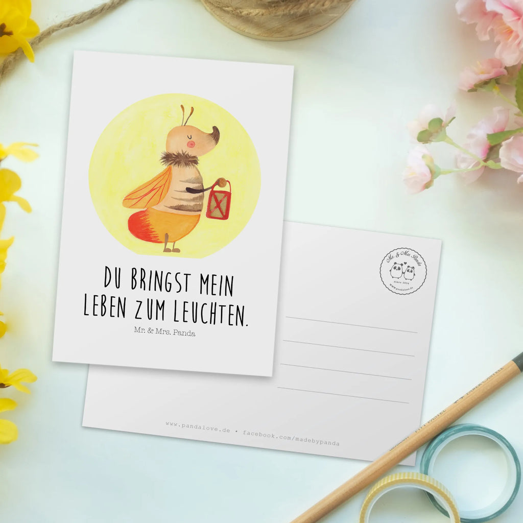 Postkarte Glühwürmchen Postkarte, Karte, Geschenkkarte, Grußkarte, Einladung, Ansichtskarte, Geburtstagskarte, Einladungskarte, Dankeskarte, Ansichtskarten, Einladung Geburtstag, Einladungskarten Geburtstag, Tiermotive, Gute Laune, lustige Sprüche, Tiere, Glühwürmchen, Glühwurm, Falter, Liebe, Leuchten, magisch, Liebesbeweis, Lieblingsmensch, Verlobung, Heiratsantrag, Jahrestag, Liebesspruch