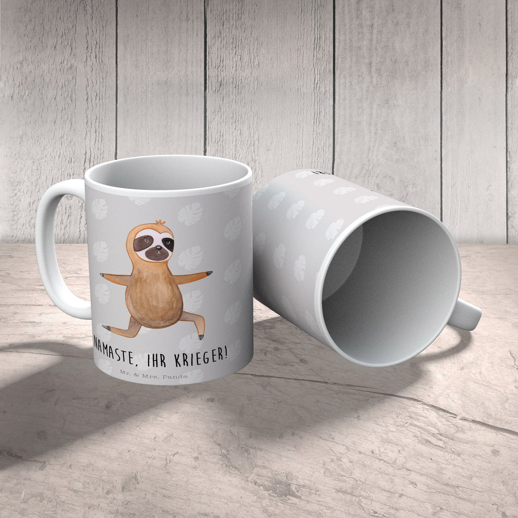 Tasse Faultier Yoga Tasse, Kaffeetasse, Teetasse, Becher, Kaffeebecher, Teebecher, Keramiktasse, Porzellantasse, Büro Tasse, Geschenk Tasse, Tasse Sprüche, Tasse Motive, Kaffeetassen, Tasse bedrucken, Designer Tasse, Cappuccino Tassen, Schöne Teetassen, Faultier, Faultier Geschenk, Faultier Deko, Faultiere, faul, Lieblingstier, Yoga, Namaste, Krieger, Yogaübungen, Meditation, Atmung, Gelassenheit, Entspannung