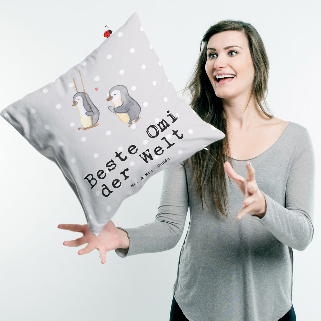 40x40 Kissen Pinguin Beste Omi der Welt Kissenhülle, Kopfkissen, Sofakissen, Dekokissen, Motivkissen, für, Dankeschön, Geschenk, Schenken, Geburtstag, Geburtstagsgeschenk, Geschenkidee, Danke, Bedanken, Mitbringsel, Freude machen, Geschenktipp, Großmutter, Oma, Omi, Großpapa, Großmama, Enkel, Enkelin, Enkelkind, Kleinigkeit, Ommi, Omma, Bester