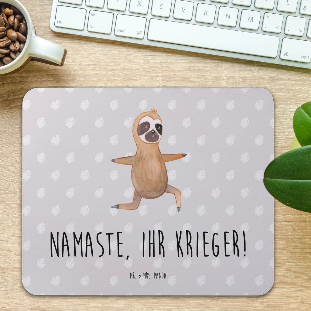 Mauspad Faultier Yoga Mousepad, Computer zubehör, Büroausstattung, PC Zubehör, Arbeitszimmer, Mauspad, Einzigartiges Mauspad, Designer Mauspad, Mausunterlage, Mauspad Büro, Faultier, Faultier Geschenk, Faultier Deko, Faultiere, faul, Lieblingstier, Yoga, Namaste, Krieger, Yogaübungen, Meditation, Atmung, Gelassenheit, Entspannung